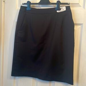 NWT BLACK SKIRT WITH POCKETS